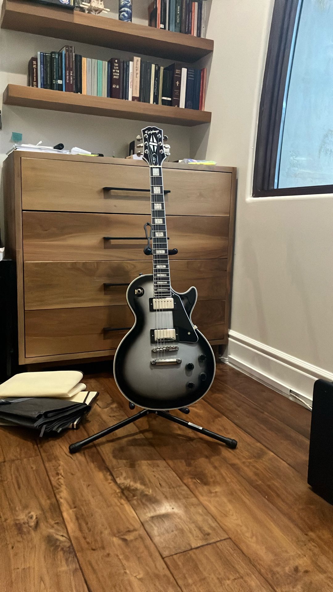 Epiphone Les Paul Guitar 🎸 