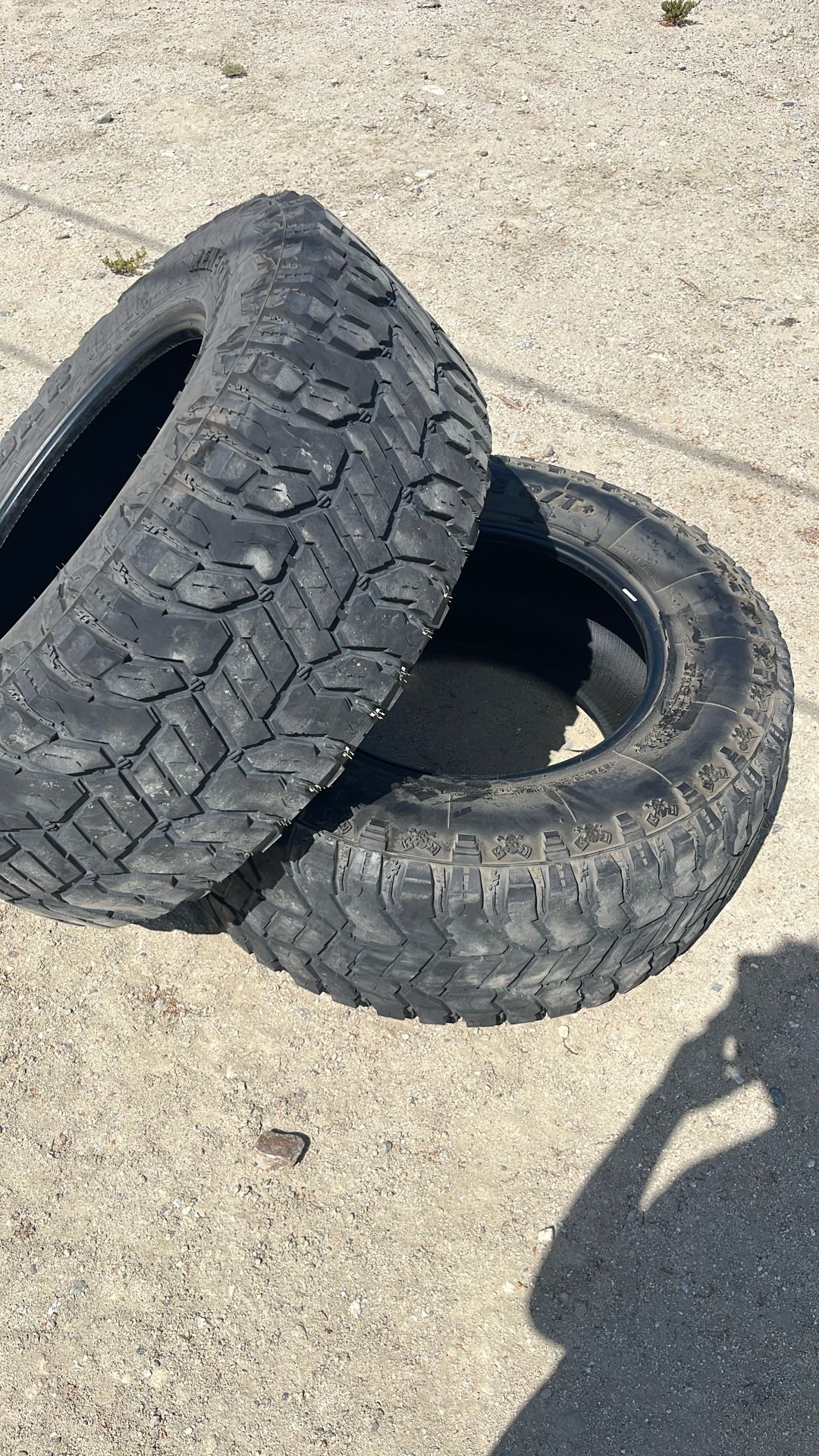 37 X13.50R 20 Lt