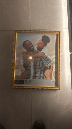 Picture Frame 16x20 with Glass