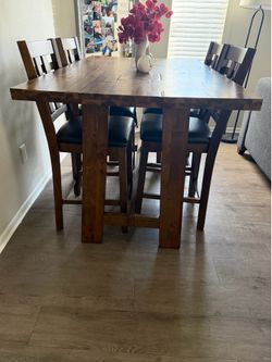 Dinning Table