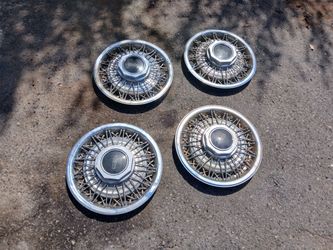 Lincoln Continental hubcaps