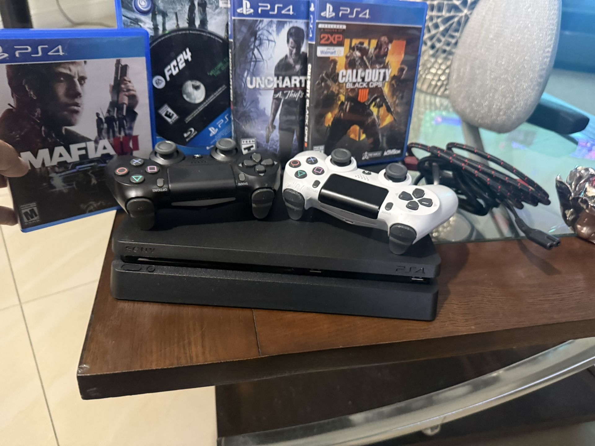 PS4 PlayStation 4 Slim Y De 1tb 💥 con 4 juegos 2 controller los cables y garantía premium seller ps4 play 4 bundle