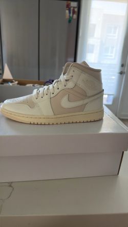 Air Jordan mid WMS 6