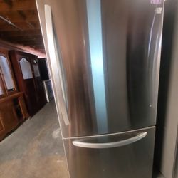 Refrigerator Lg