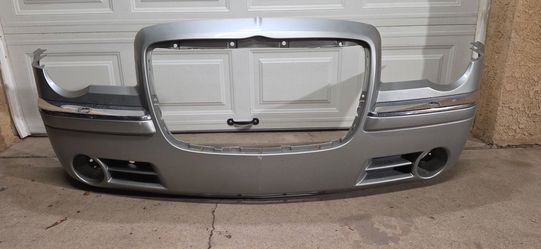 2005–2010 Chrysler 300C OEM Front Bumper –  Green