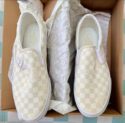 Brand New Slip On Vans - Size 9.5 (men) and 11 (women) Glitter Yellow