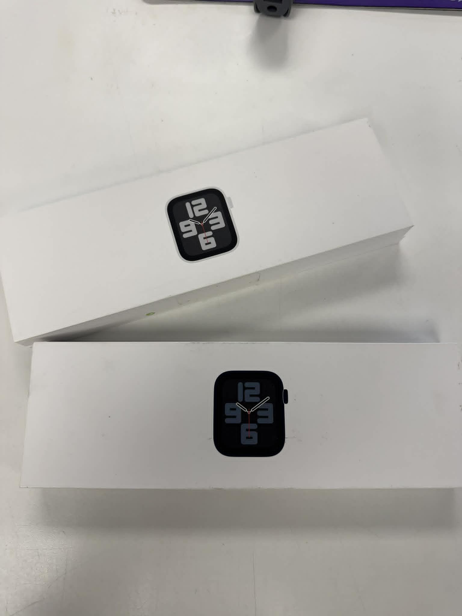 Apple - Watch SE 2nd Generation 44MM (GPS) (New) | $5 Down | Payment Plans Available