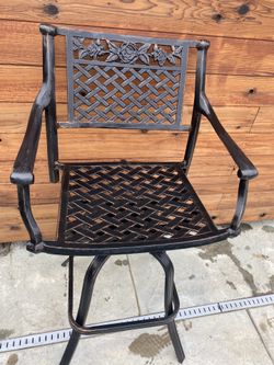 aluminum patio bar stools (6)
