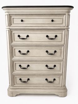Havertys Veranda Chest/White Brown color