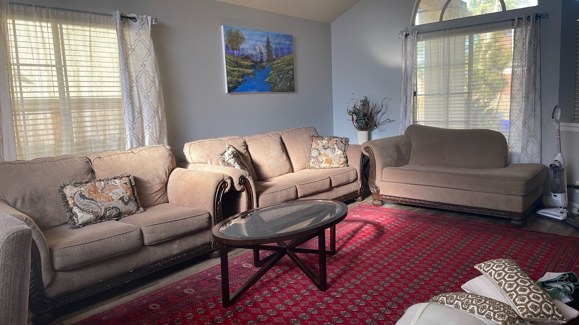 5 Piece Sofa Set With Pillows 