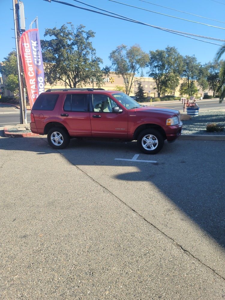 2005 Ford Explorer
