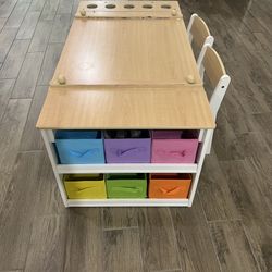 Kids art desk