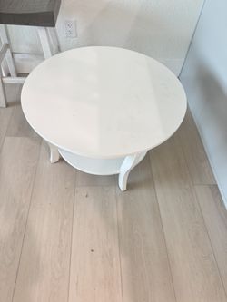 Round White Coffee Table