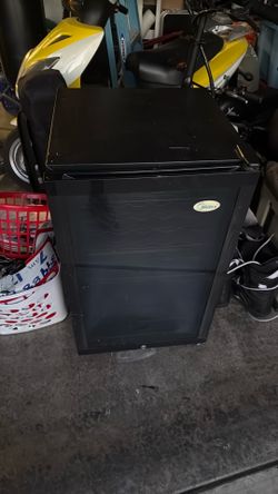 Midea wine cooler Refrigerator