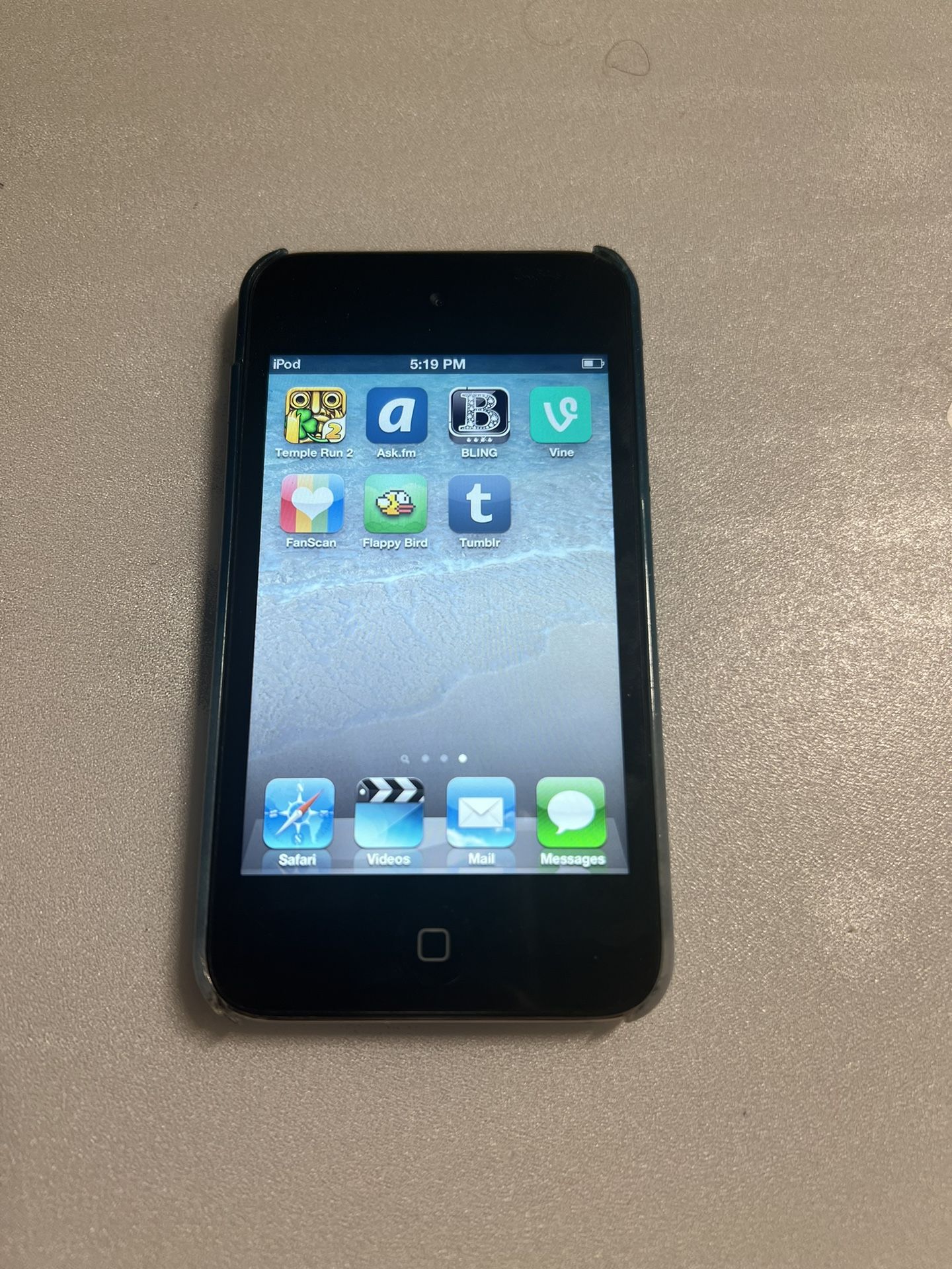 Rare iPod Touch with Flappy Bird Installed & Charger worth over 1k. Best offer or trade for s25plus