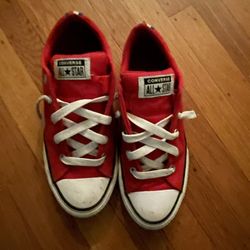 Red ~ Converse ~ Size 4 Big Kids OR Size 6.5/ 7 women’s