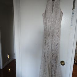 Women's Nightway long sequin lace dress.