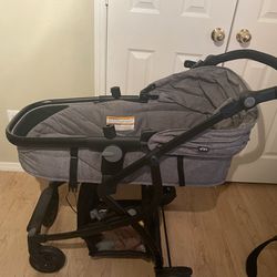 Baby Bassinet, Car seat & Stroller 3 In 1 