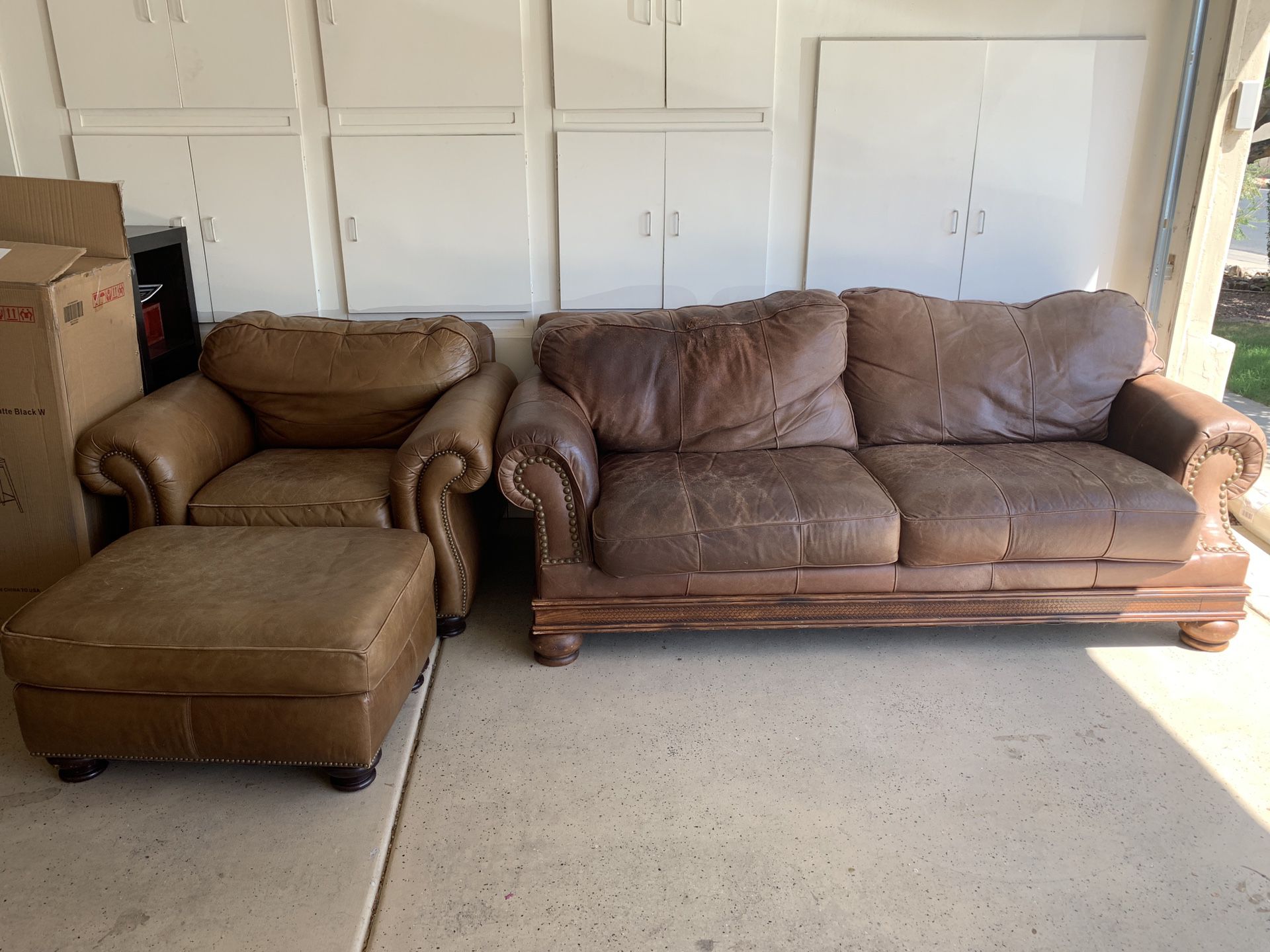 Couch and loveseat set + ottoman