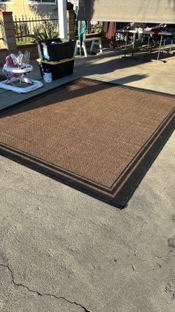 Outdoor rug