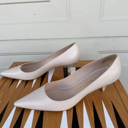 Stuart Weitzman Kitten Pump Heels Woman’s size 8B