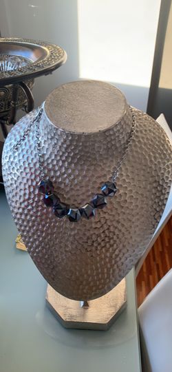 Beautiful antique necklace brand name