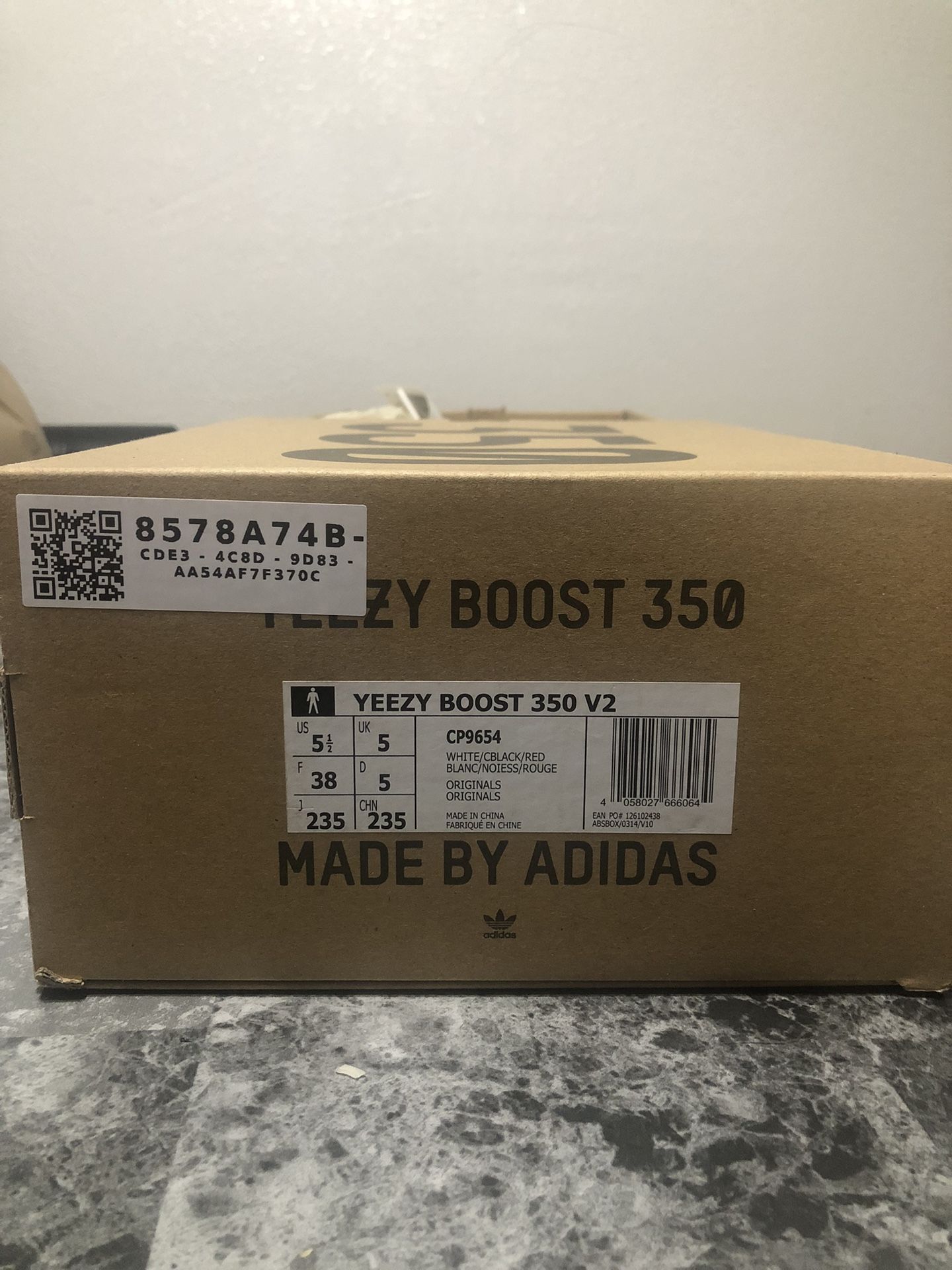 Adidas Yeezy Boost 350 V2 Zebra US Men’s 5.5 / Women’s Size 7
