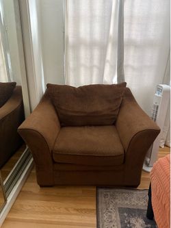 Cozy Oversized Accent Chair