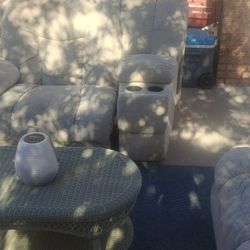Couches  3 Pieces With Center Console  recliners