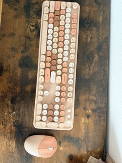 Wireless Keyboard and Mouse Combo — Retro Style