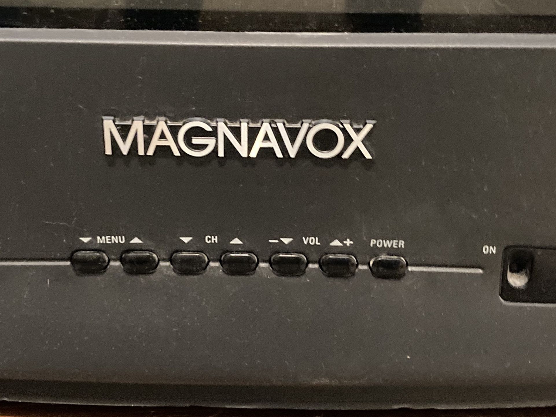 Magnavox Box Tv