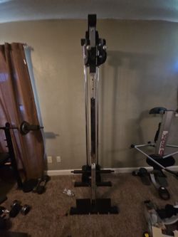 Lat pulldown machine (no weights)