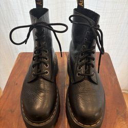 Platform Dr. Martens Size 7