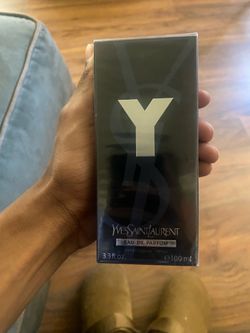 YSL(yves saint laurent)