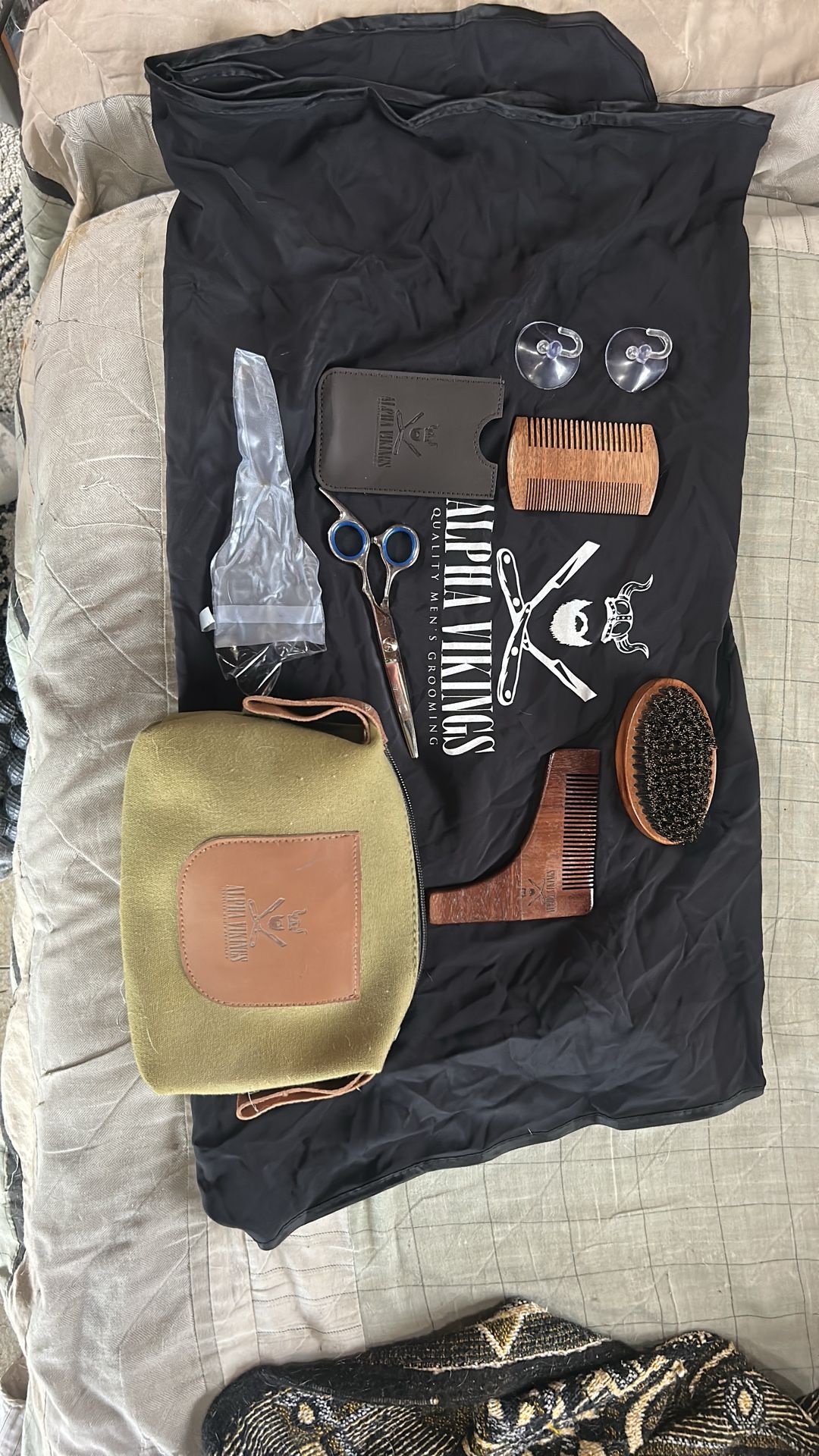 Mens grooming kit