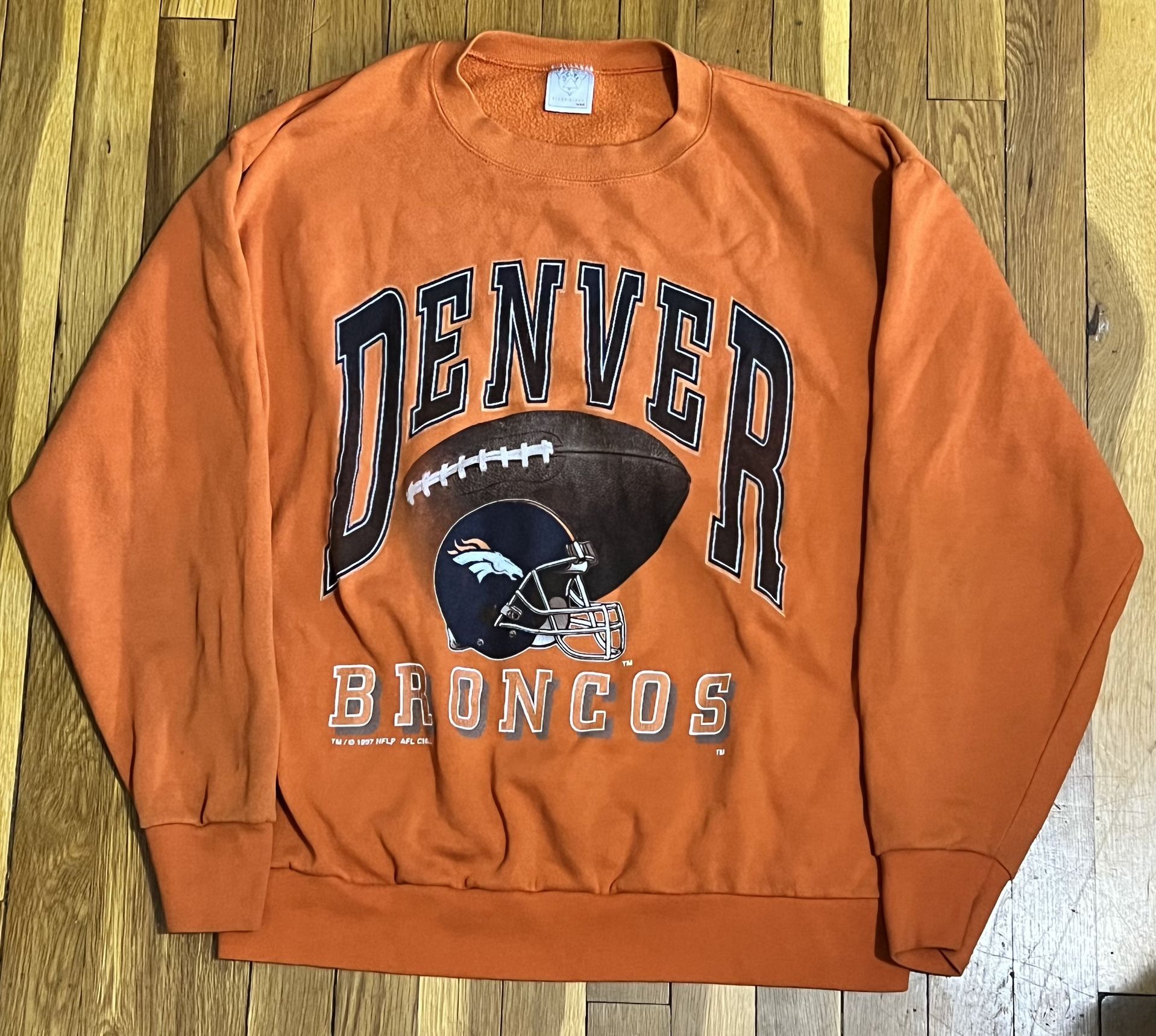 USA Crewneck (Denver Broncos) Size Ex large 