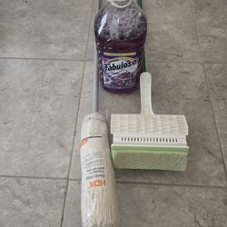 Deck Mop Libman Mop and About 1.5 Gal Fabuloso