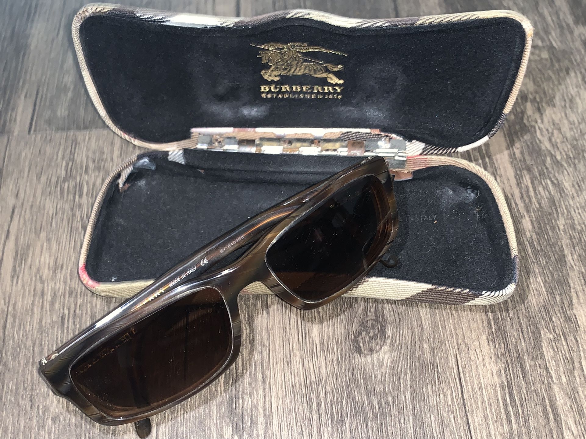 Authentic Burberry B 2041 3022 Brown Horn 54 16 140 Brown Lens Sunglasses Italy