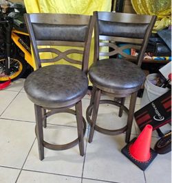 Wooden Swivel Barstools set of 2