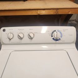 General Electric clothes washer, 3.7 Cu Ft model GTWP1800D1WW