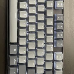 Mechanical Keyboard - Keychron K8 Tenkeyless Wireless