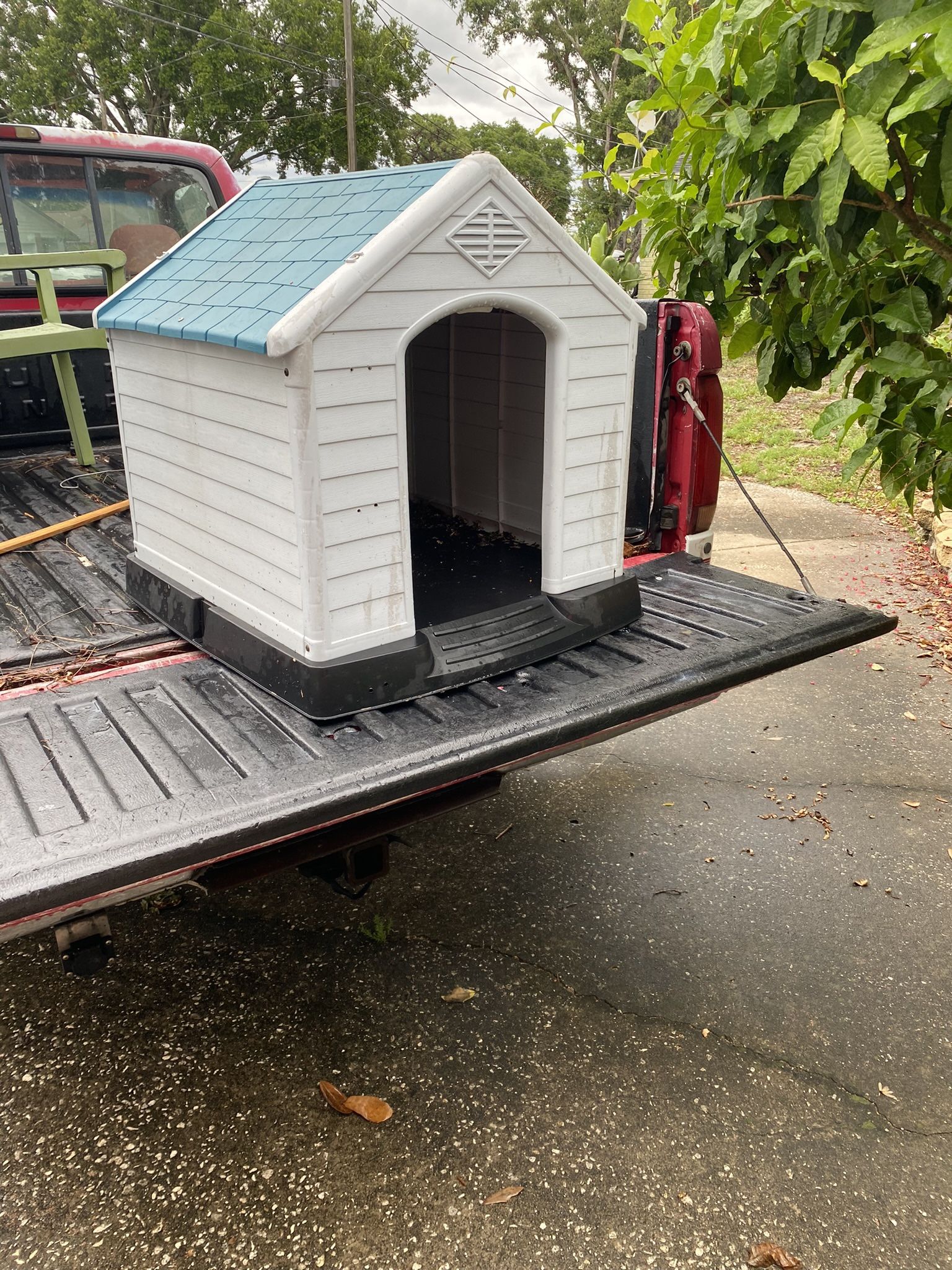 Dog House $18