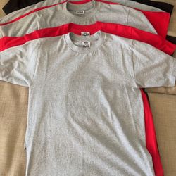 7 medium pro club t-shirts