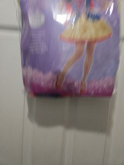 I have a costume   For women   20 Dollars