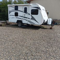 2015 NORTHLAND 174 15 foot Self-contained Camping Trailer