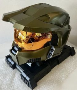 Halo 3 Limited Edition Master Chief Helmet w/ Stand