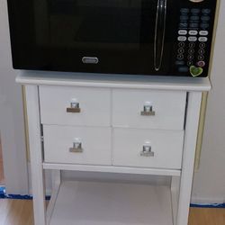 $25 Little 2 Drawer White Stand