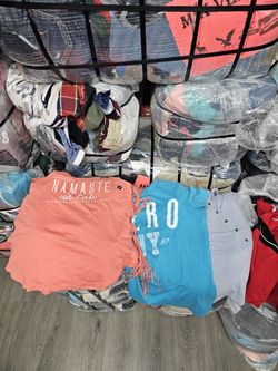 Pacas de MARCAS RECONOCIDAS  $300 compre 2 y pague solo $500 gran liquidacion este DOMINGO Y LUNES por LABOR DAY visitenos. 