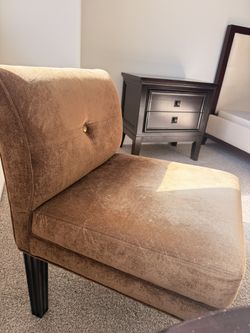 2 Fabric accent Chairs