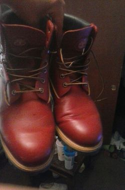Red timberland